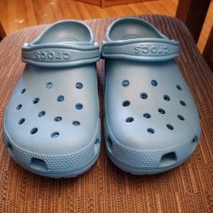 CROCS Blue NEW without tags Women’s size 10, Men’s size 8